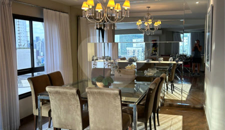 Apartamento à venda com 4 suítes em Real Parque, São Paulo, SP