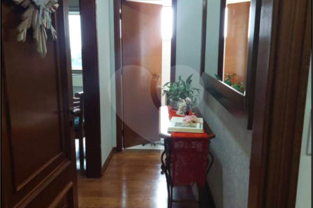Apartamento à venda com 3 quartos, sendo 1 suíte, no Centro, Araraquara, SP