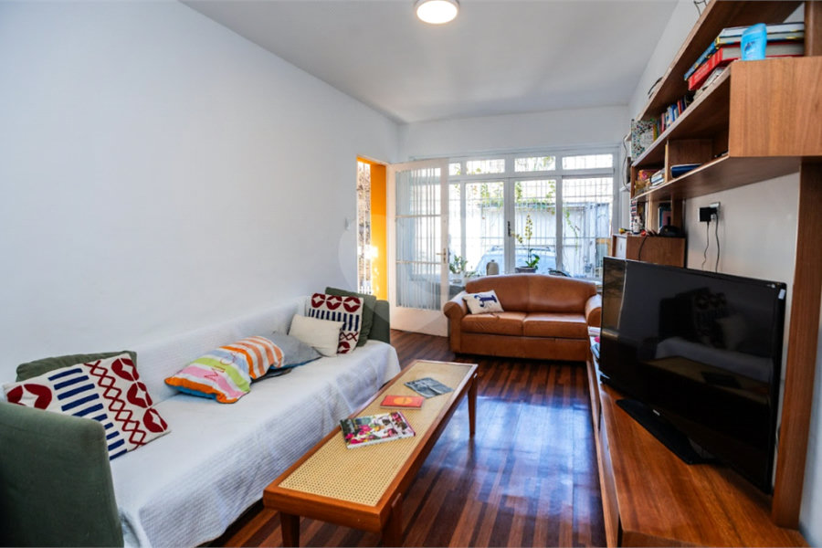 Casa à venda com 2 quartos, sendo 1 suíte, em Jardim Paulistano, São Paulo, SP