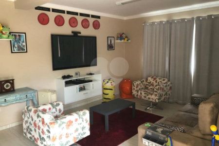 Casa à venda com 5 suítes no condomínio Terras de Mont Serrat, Salto - SP