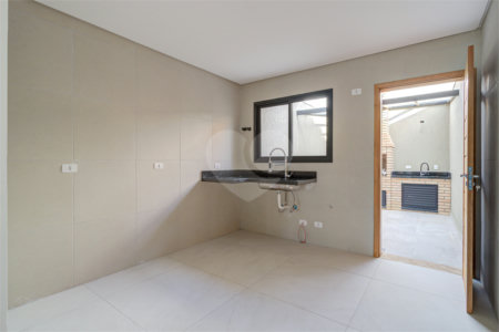 Sobrado à venda com 3 quartos, sendo 1 suíte, em Alto da Boa Vista, São Paulo, SP