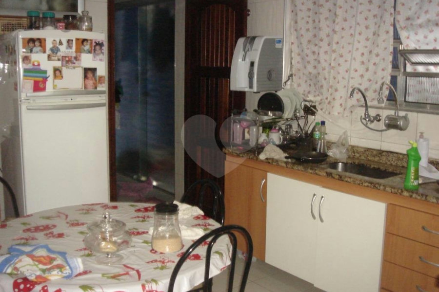 Sobrado à venda com 3 quartos, sendo 1 suíte, em Parada Inglesa, São Paulo, SP