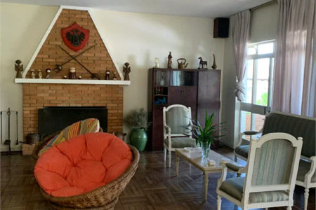 Casa à venda com 4 quartos, sendo 1 suíte, em Caxingui, São Paulo, SP
