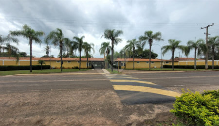 Terreno à venda no condomínio Vila Pinhal, Itirapina - SP