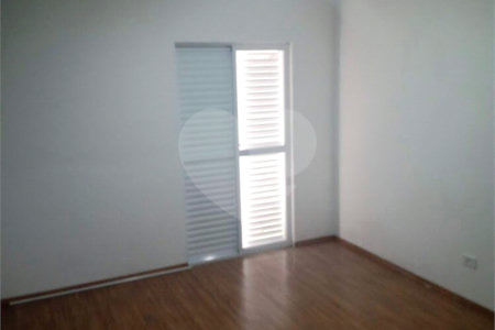 Casa à venda com 2 quartos no condomínio Jardim Europa, Mogi das Cruzes - SP
