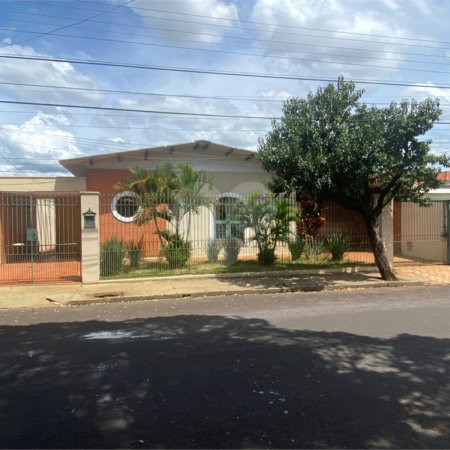 Casa à venda com 3 quartos em Jardim do Carmo, Araraquara, SP