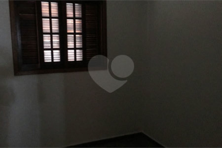Casa à venda com 3 quartos, sendo 1 suíte, em Vila Vitório Mazzei, São Paulo, SP