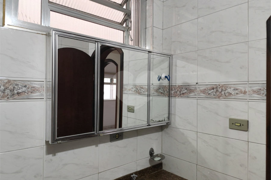 Sobrado à venda com 2 quartos em Vila Nivi, São Paulo, SP