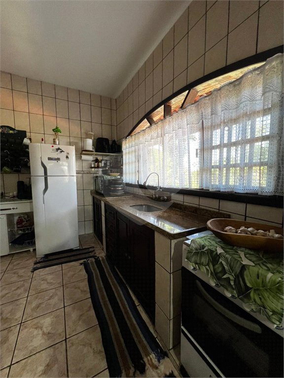 Casa à venda com 3 quartos, sendo 1 suíte, no Centro, Guararema, SP