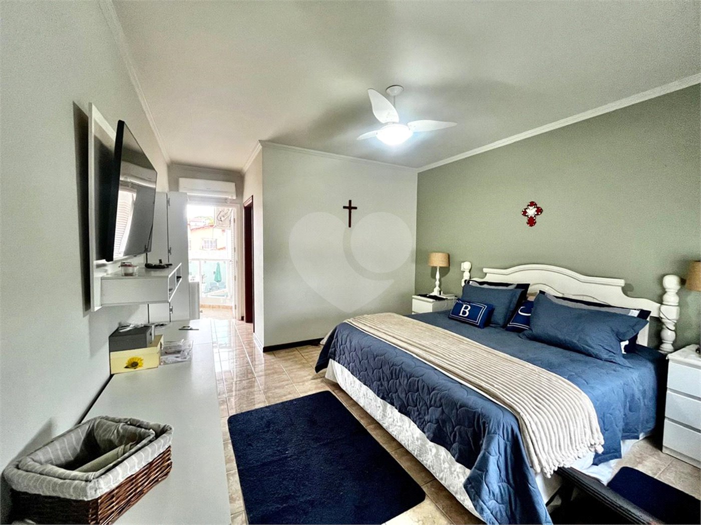 Casa à venda com 4 suítes em Vila Mazarino, Itapetininga, SP
