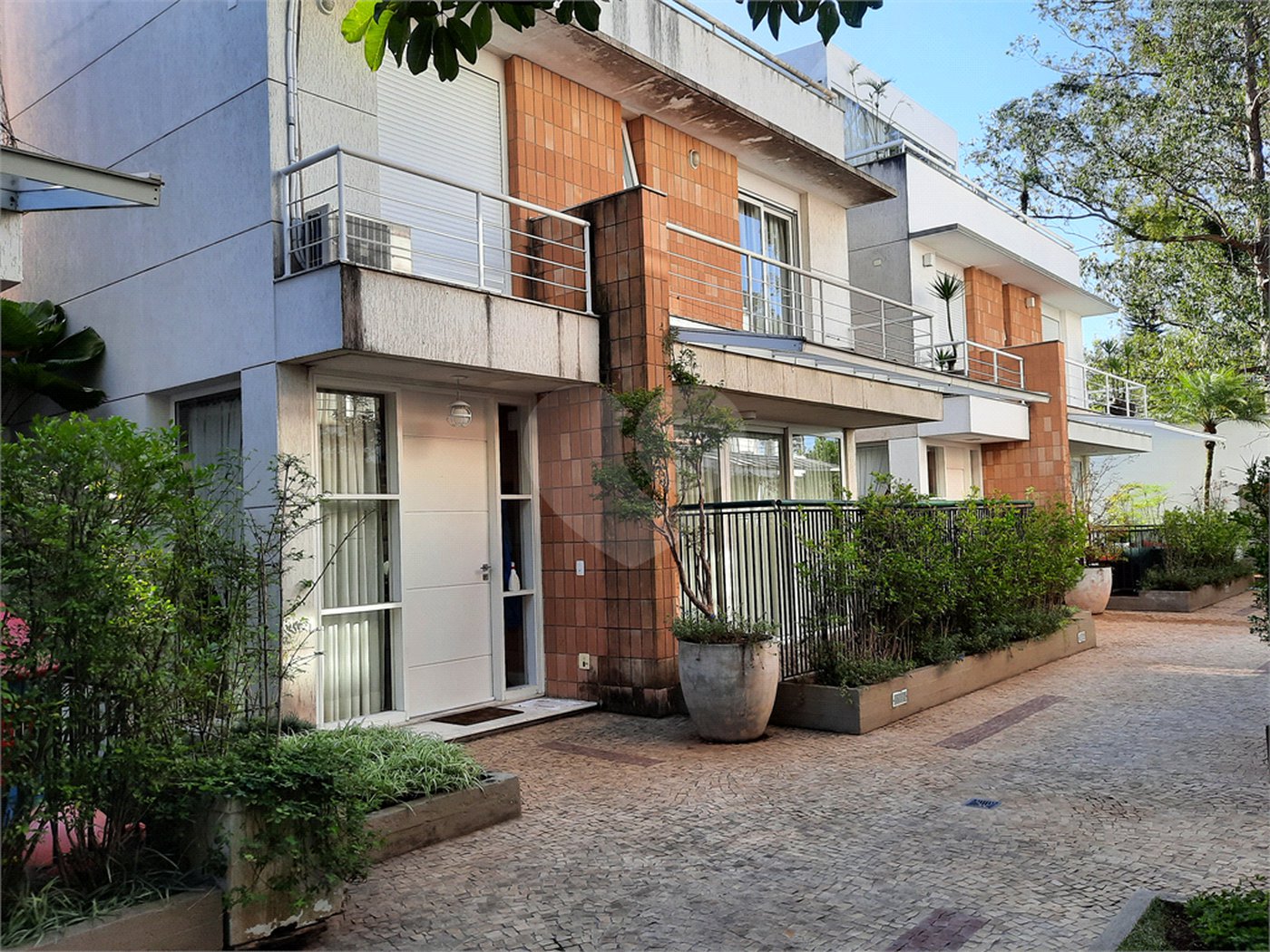Casa à venda com 4 suítes no condomínio Las Cumbres, São Paulo - SP