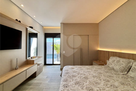 Indaiatuba - Sp - Condominio Maria Candida - R$ 2.250.000,00 - 3 suítes, sendo 1 master com closet e banheiro com duas cubas e dois chuveiros - Escritório - Piscina em Alvenaria aquecida e Hidro com Iluminação - Ar Condicionado instalado em todos os quartos, escritorio, sala e area gourmet