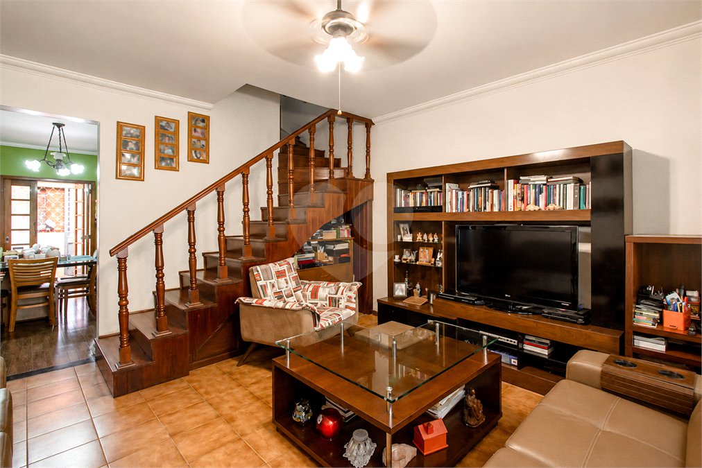 Casa de Vila à venda com 4 quartos, sendo 2 suítes, em Chácara Santo Antônio (zona Sul), São Paulo, SP