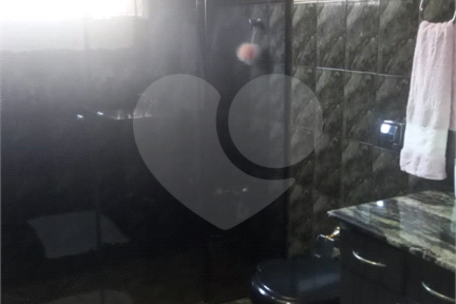 Casa à venda com 5 quartos, sendo 2 suítes, em Jardim Santa Clara, Guarulhos, SP