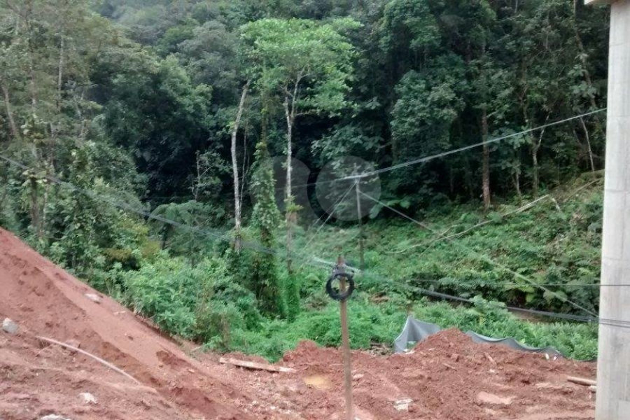 Terreno à venda em Jardim Glória, Miracatu, SP