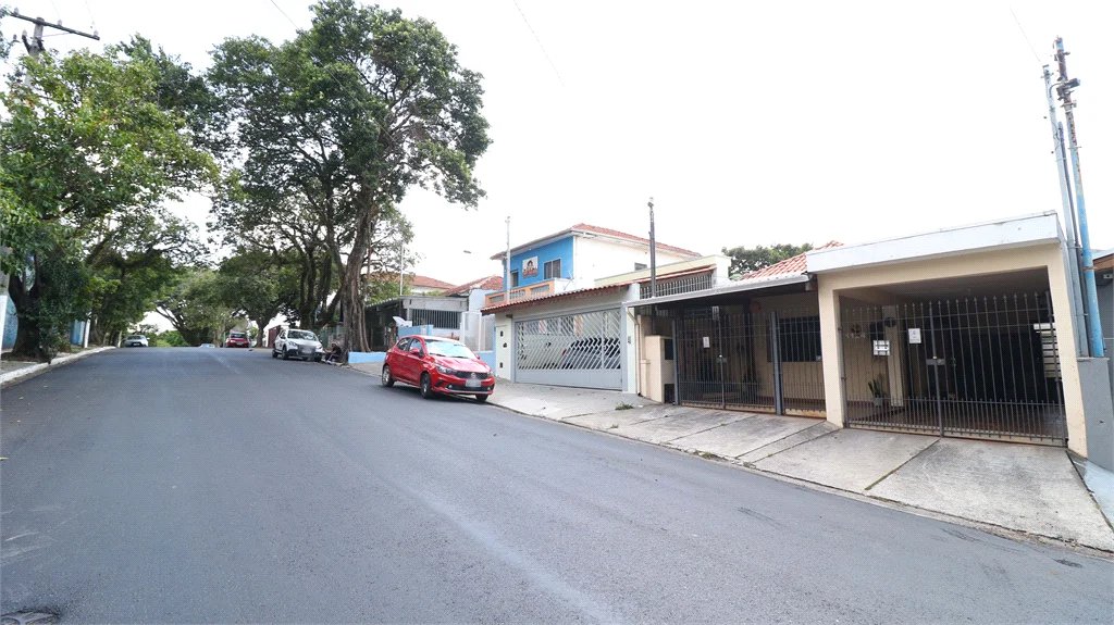 Sobrado à venda com 4 quartos, sendo 2 suítes, em Vila Romana, São Paulo, SP