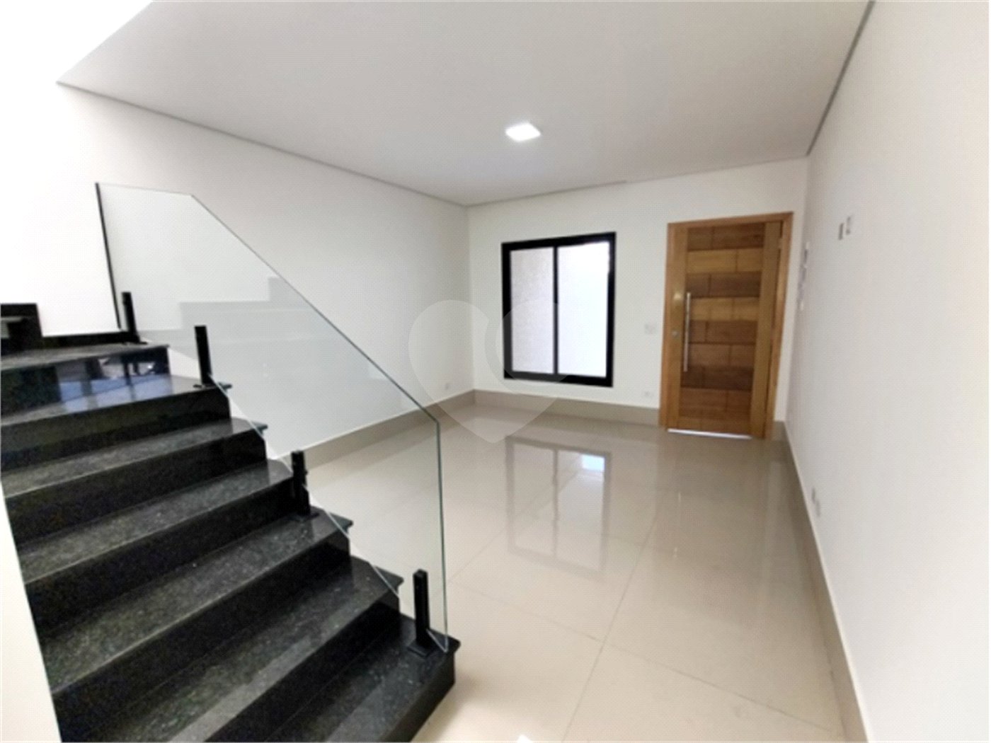 Sobrado à venda com 3 quartos, sendo 1 suíte, em Jardim Maristela, São Paulo, SP