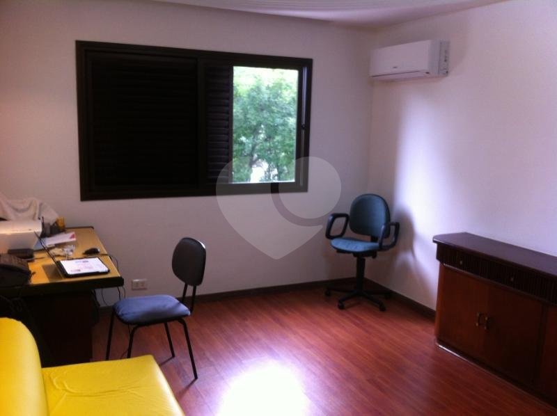 Apartamento à venda com 4 suítes em Real Parque, São Paulo, SP