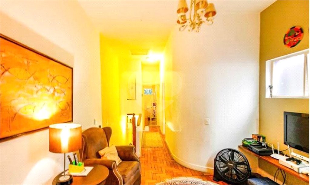 Sobrado à venda com 4 quartos, sendo 1 suíte, em Vila Cordeiro, São Paulo, SP