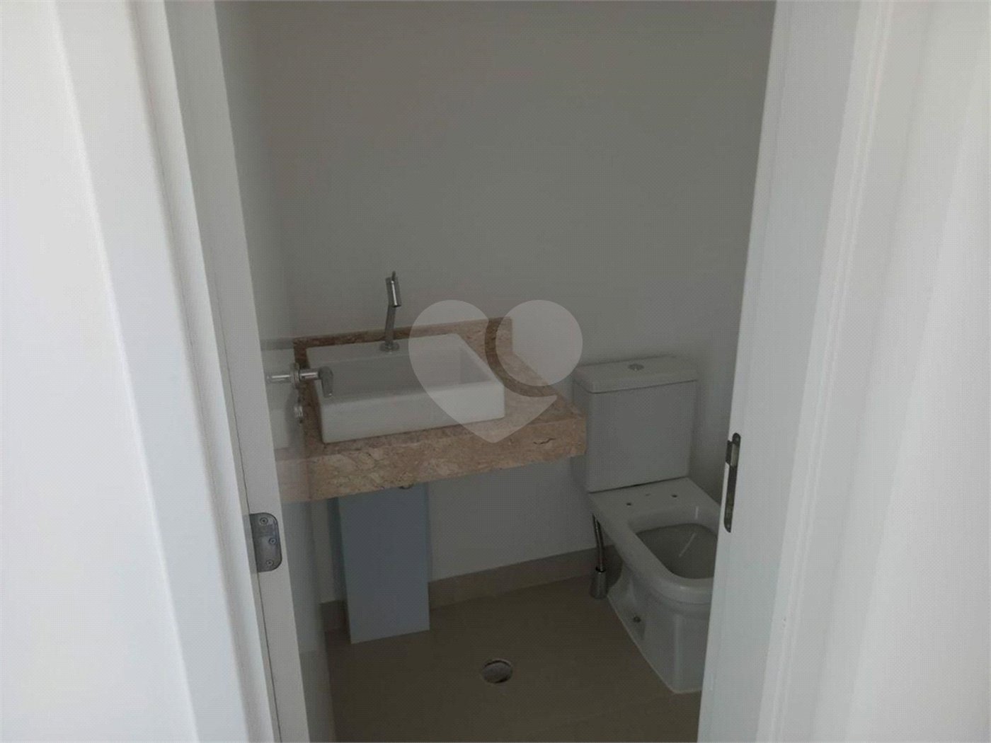 Apartamento à venda com 3 suítes em Jardim Caravelas, São Paulo, SP