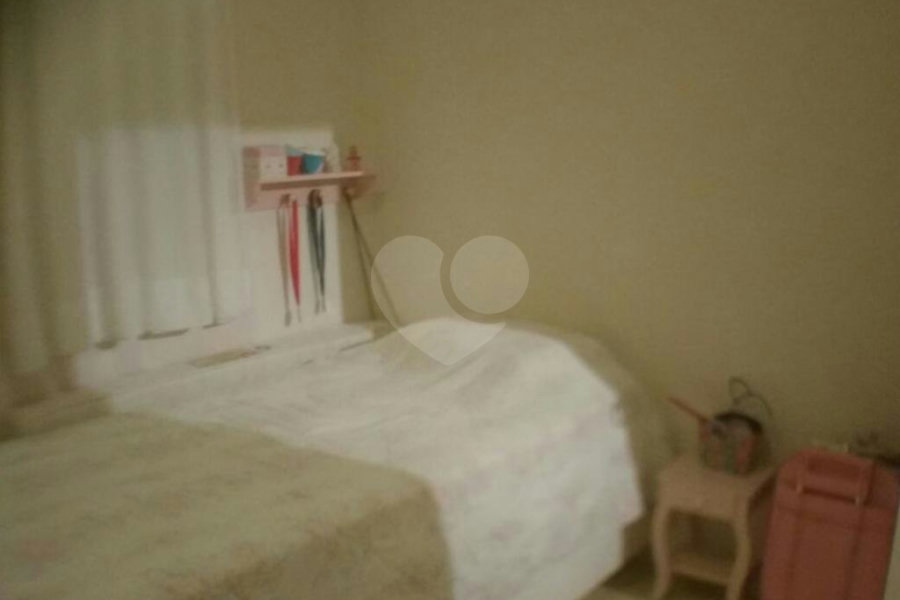 Sobrado à venda com 3 quartos, sendo 1 suíte, em Vila Mazzei, São Paulo, SP