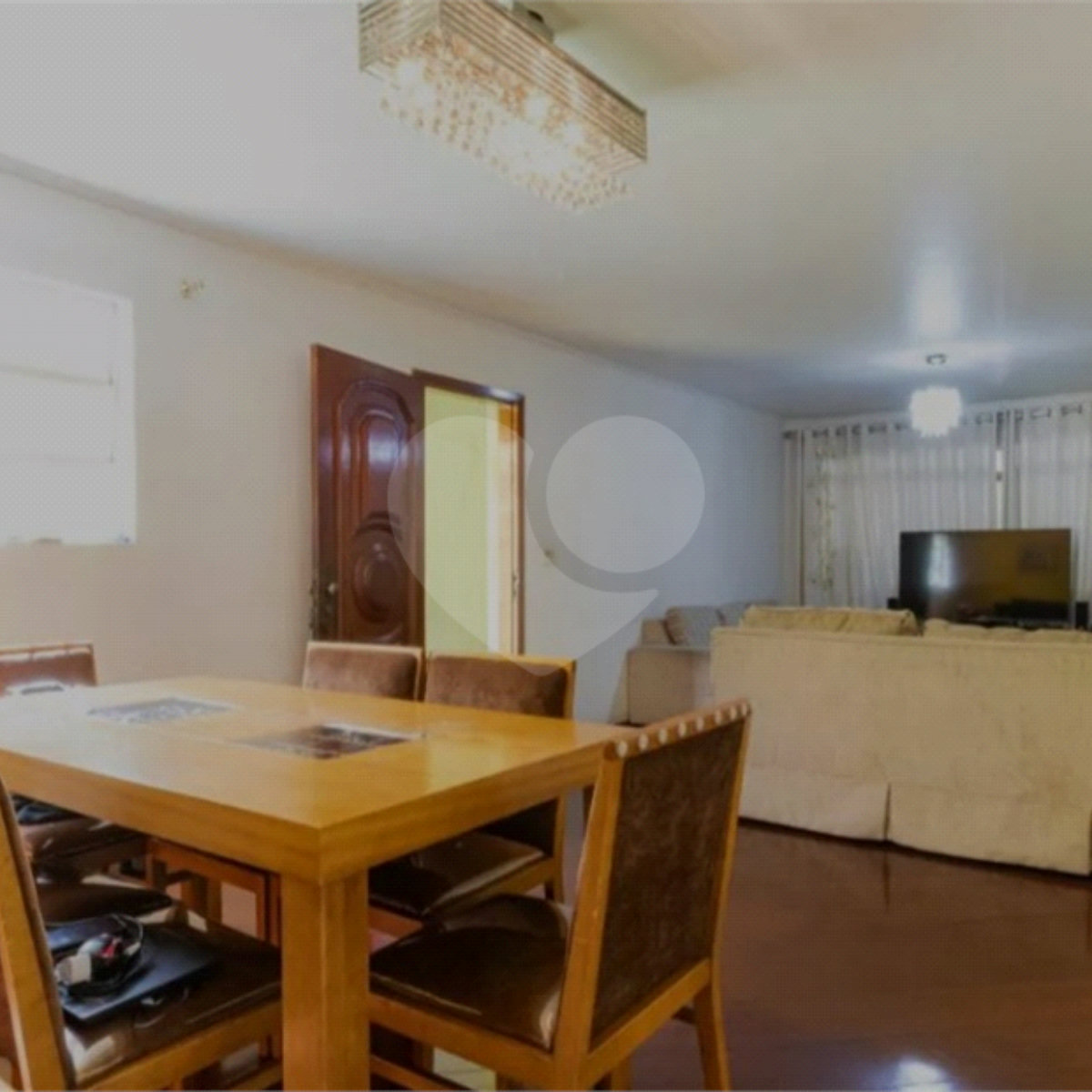 Sobrado à venda com 3 quartos, sendo 1 suíte, em Campo Grande, São Paulo, SP