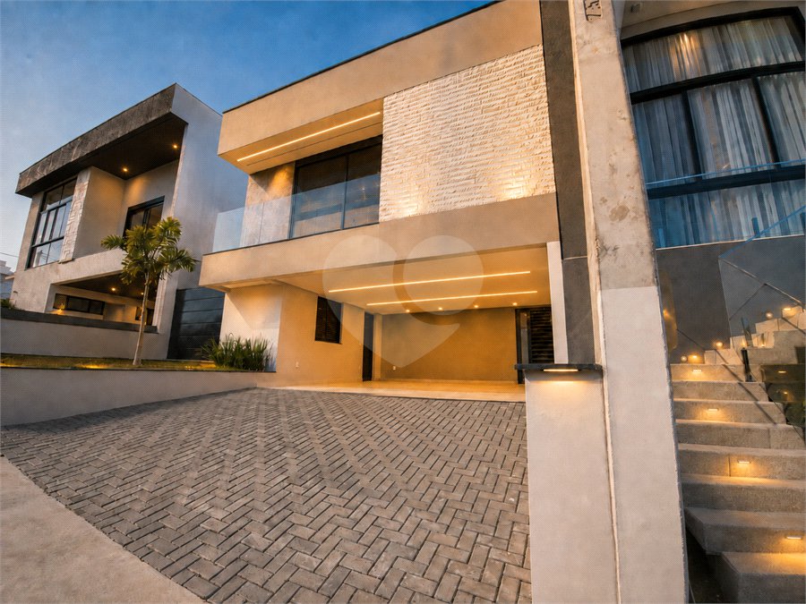 Casa à venda com 3 suítes no condomínio Bougainville, Sorocaba - SP
