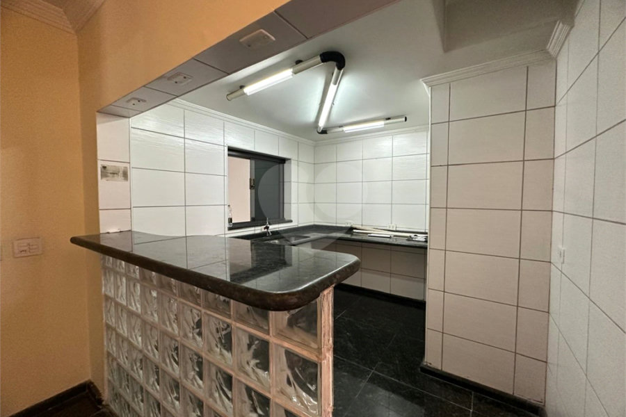 Sobrado à venda com 7 quartos, sendo 2 suítes,  em Lauzane Paulista, São Paulo, SP