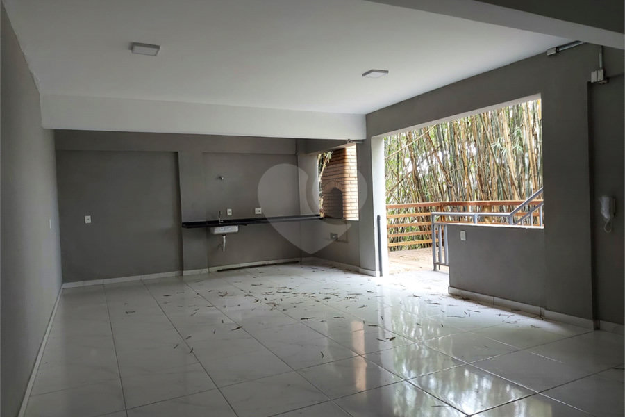 Casa à venda com 2 quartos no condomínio Esmeraldino, São Paulo - SP