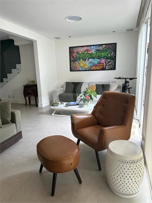 Casa à venda com 3 quartos, sendo 2 suítes, no condomínio Paulistano 2ª Fase, São Paulo - SP
