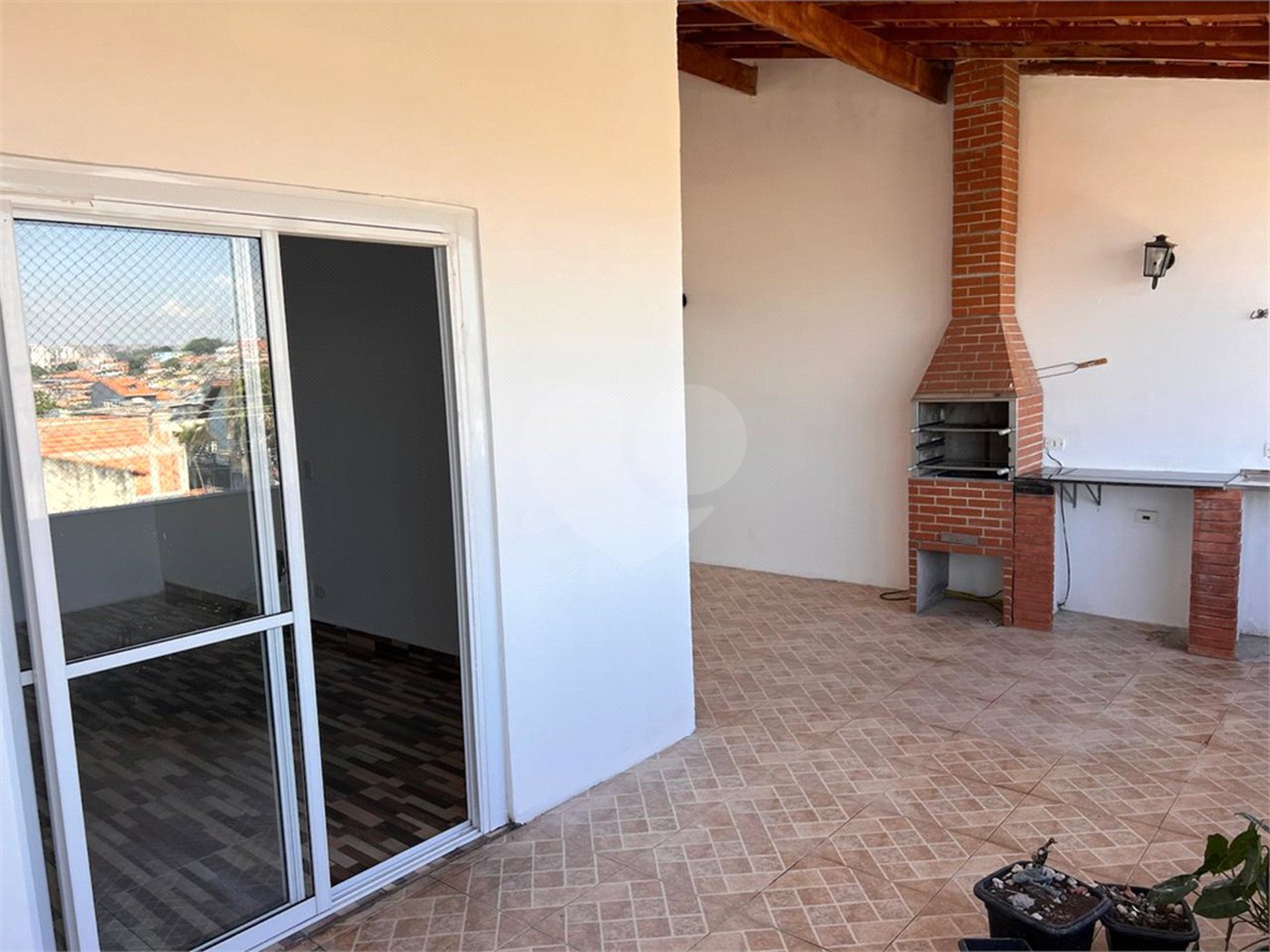 Sobrado à venda com 2 quartos, sendo 1 suíte, em Vila Correa, Ferraz de Vasconcelos, SP