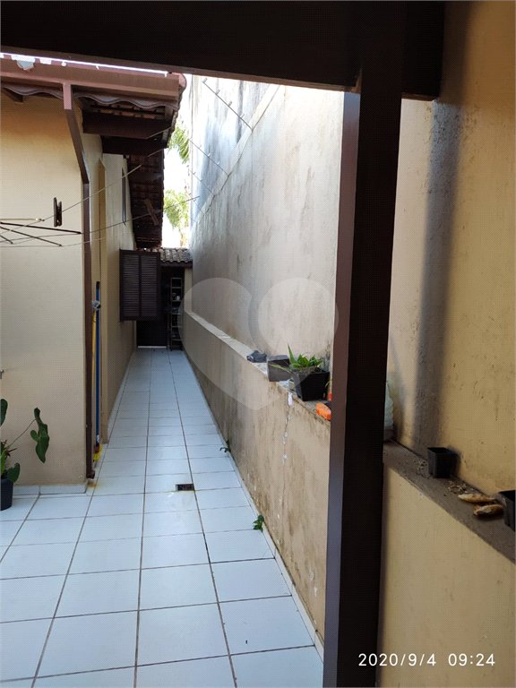 Casa à venda com 3 quartos, sendo 1 suíte,  no condomínio Sibelyus, Mogi das Cruzes - SP