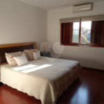 Casa à venda com 4 quartos, sendo 1 suíte, no condomínio Vale do Itamaracá, Valinhos - SP