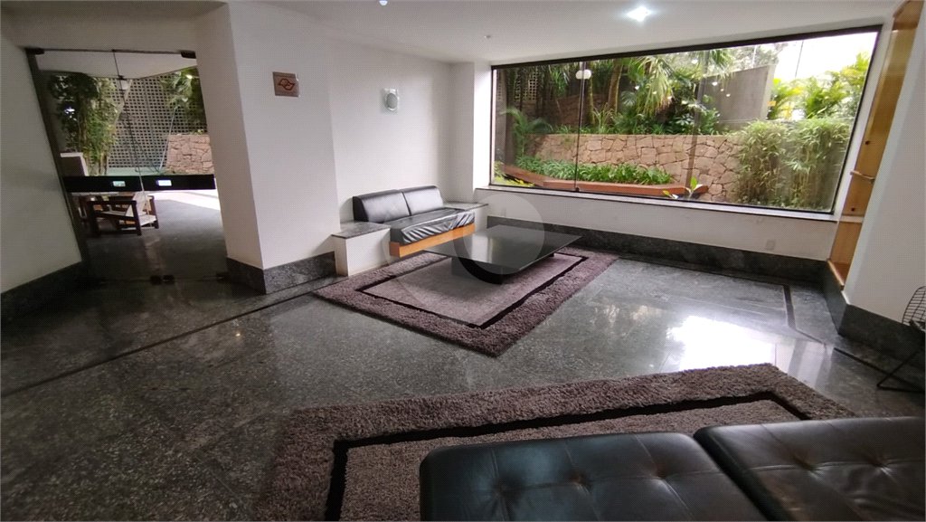 Duplex para alugar com 3 suítes em Real Parque, São Paulo, SP