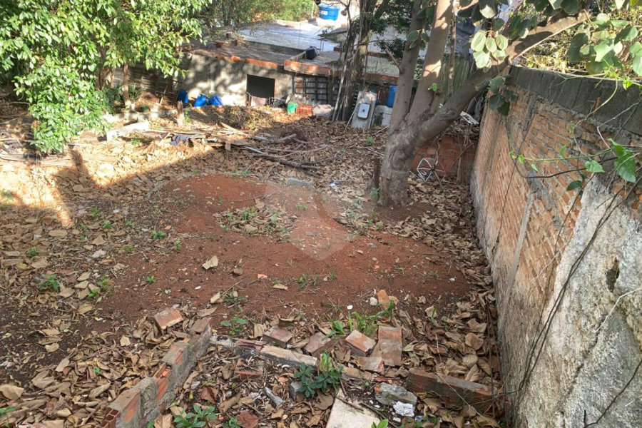 Terreno à venda com 2 quartos em Vila Nivi, São Paulo, SP