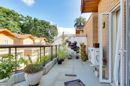 Casa à venda com 4 suítes no condomínio Vila Inglesa, São Paulo - SP
