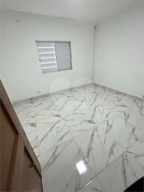 Sobrado à venda com 3 quartos em Vila Laís, São Paulo, SP