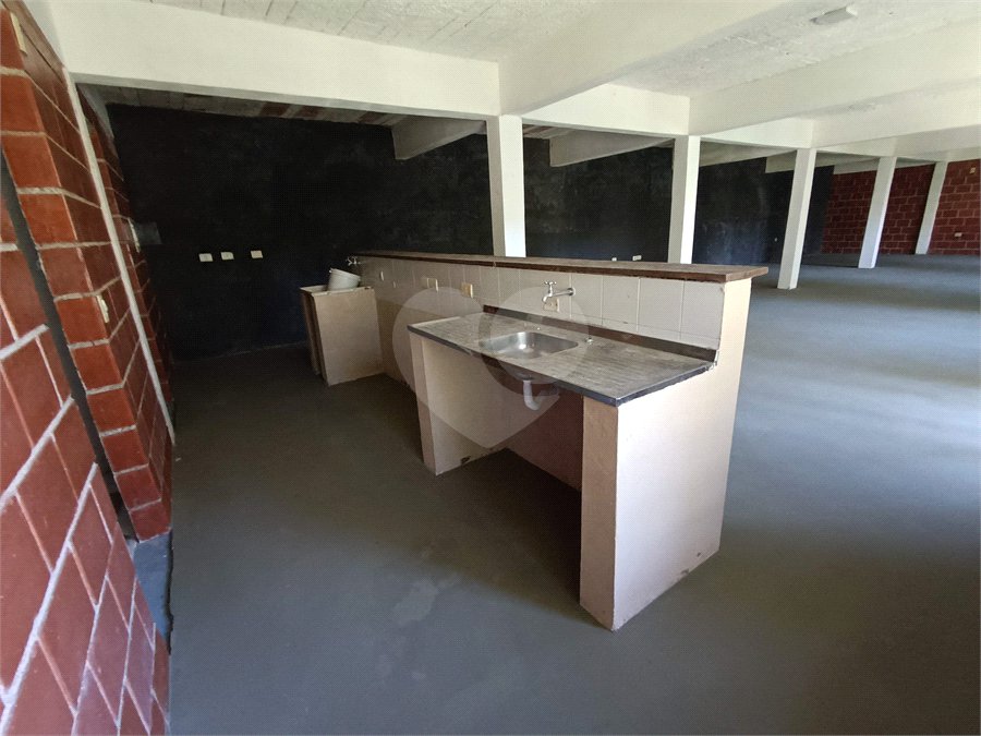 Chácara à venda com 4 quartos, sendo 1 suíte, em Vila Vilma (mailasqui), São Roque, SP
