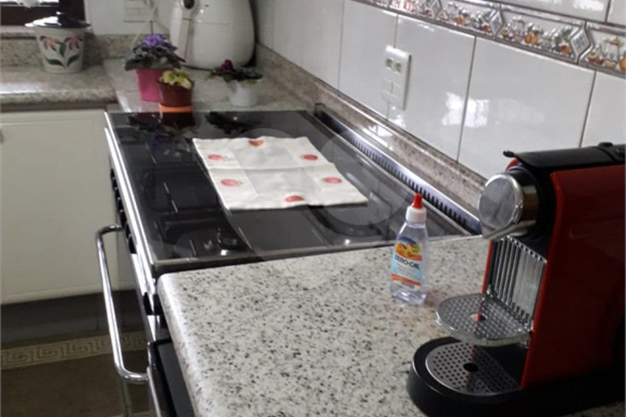 Sobrado à venda com 4 quartos, sendo 1 suíte, em Tremembé, São Paulo, SP