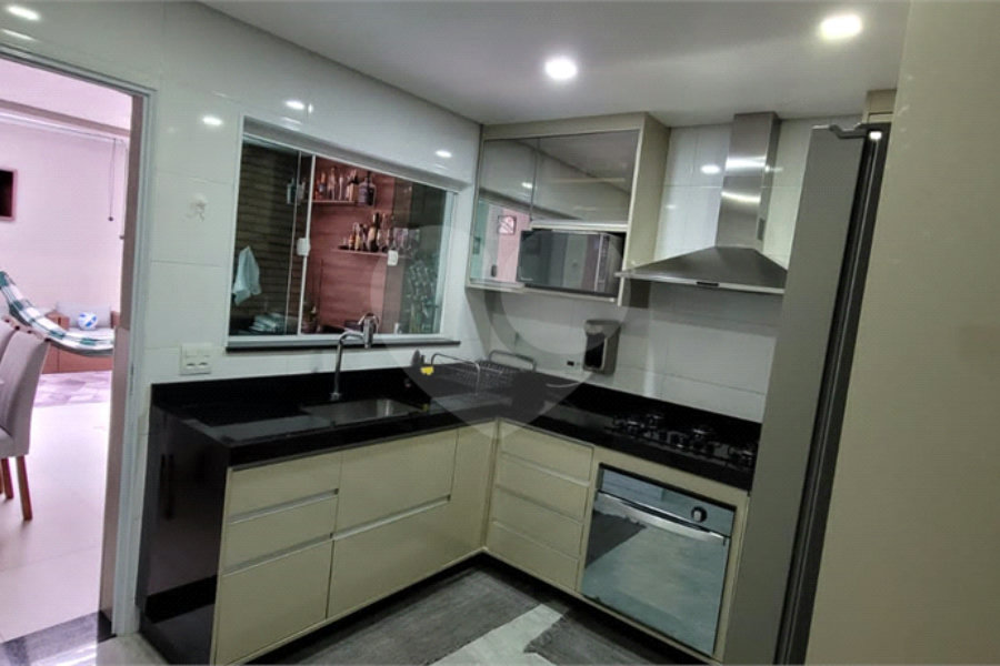 Sobrado à venda com 2 quartos, sendo 1 suíte, em Vila Mazzei, São Paulo, SP