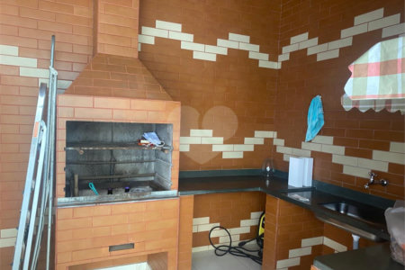 Casa à venda com 3 suítes em Vila Carrão, São Paulo, SP