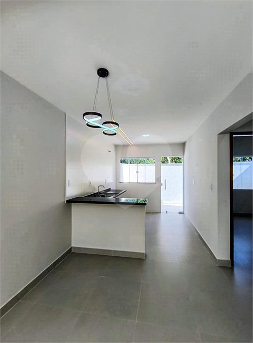 Casa à venda com 2 quartos, sendo 1 suíte,  em Guriri, Cabo Frio, RJ