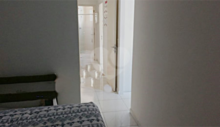 Casa à venda com 3 quartos, sendo 1 suíte,  no condomínio Residencial Água Fria, São Paulo - SP