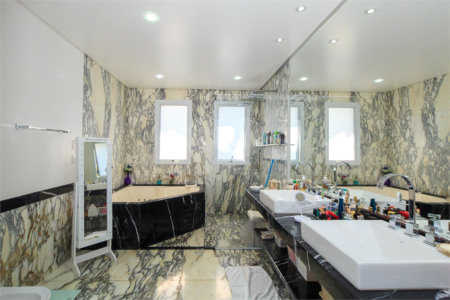 Casa à venda com 4 suítes no condomínio Vila Alba, São Paulo - SP