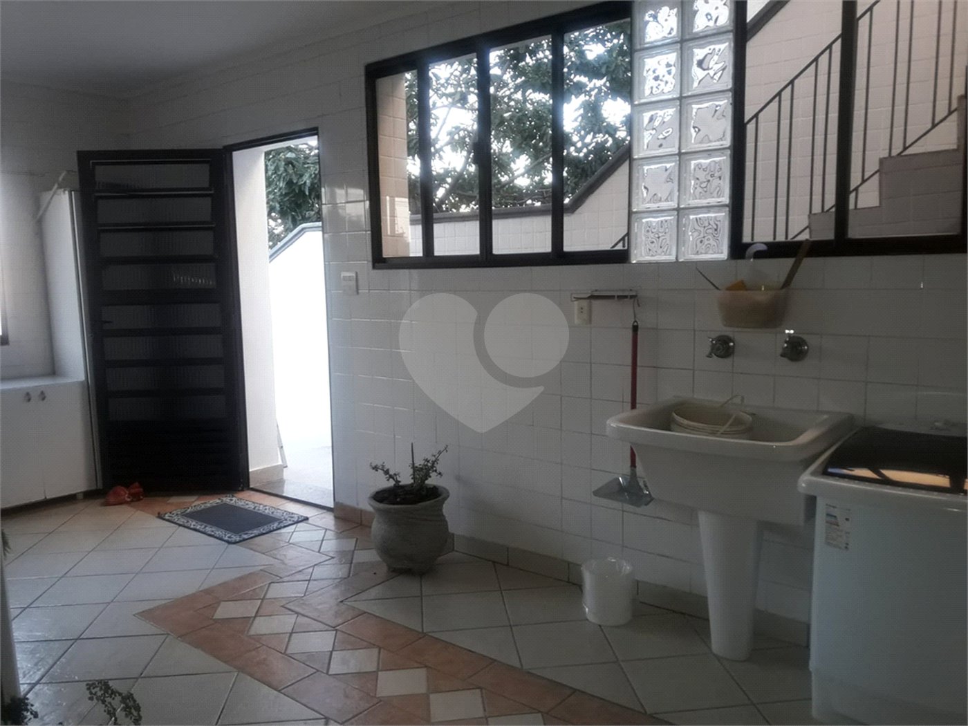 Sobrado à venda com 3 quartos, sendo 1 suíte,  em Vila Paulicéia, São Paulo, SP