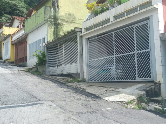 Sobrado à venda com 3 quartos, sendo 1 suíte,  em Tremembé, São Paulo, SP