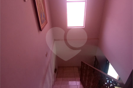 Sobrado à venda com 4 quartos, sendo 1 suíte, em Jardim Marisa, São Paulo, SP