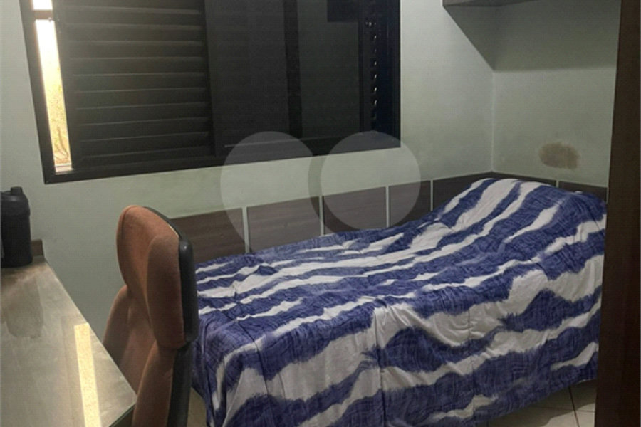 Casa à venda com 3 quartos, sendo 1 suíte, em Vila Leonor, São Paulo, SP