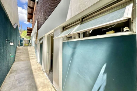 Sobrado à venda com 4 quartos, sendo 2 suítes, em Jardim Jussara, São Paulo, SP