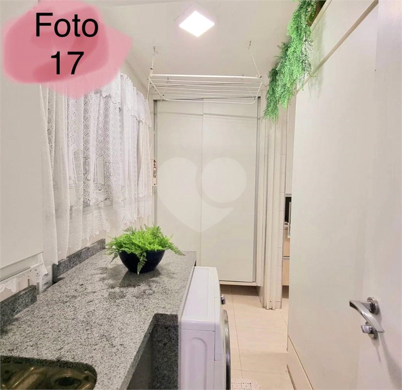 Apartamento à venda com 3 quartos, sendo 1 suíte, em Vila Nova Cidade Universitária, Bauru, SP